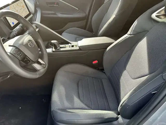 Toyota C-HR view 7