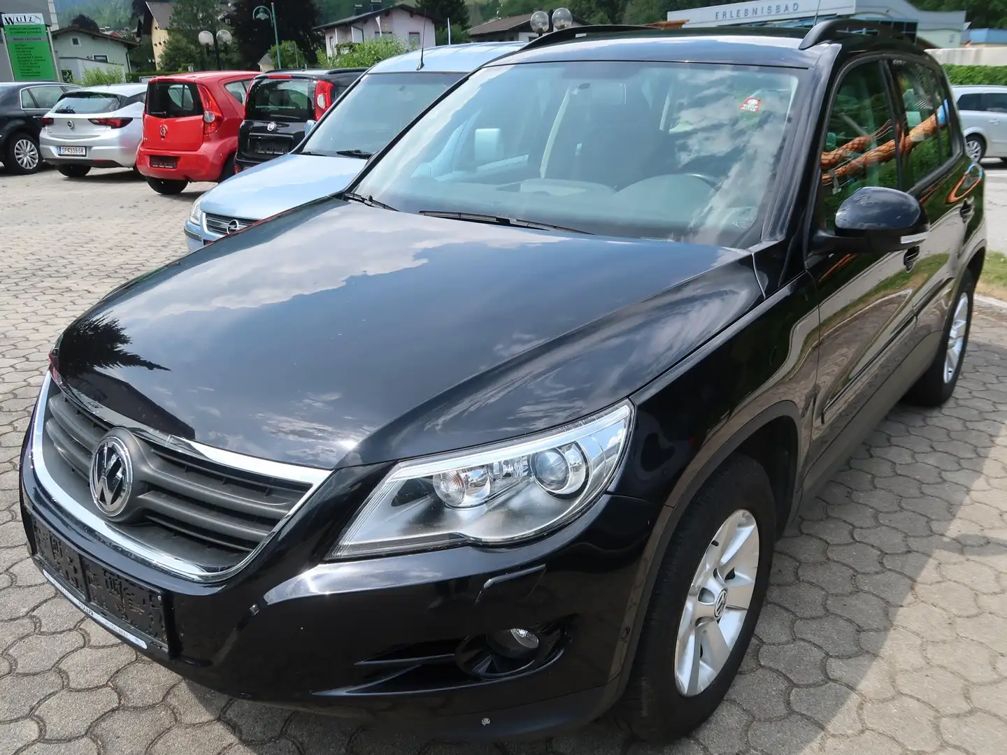 Volkswagen Tiguan Tiguan 2,0 TDI CR DPF 4Motion Track Schwarz - 1