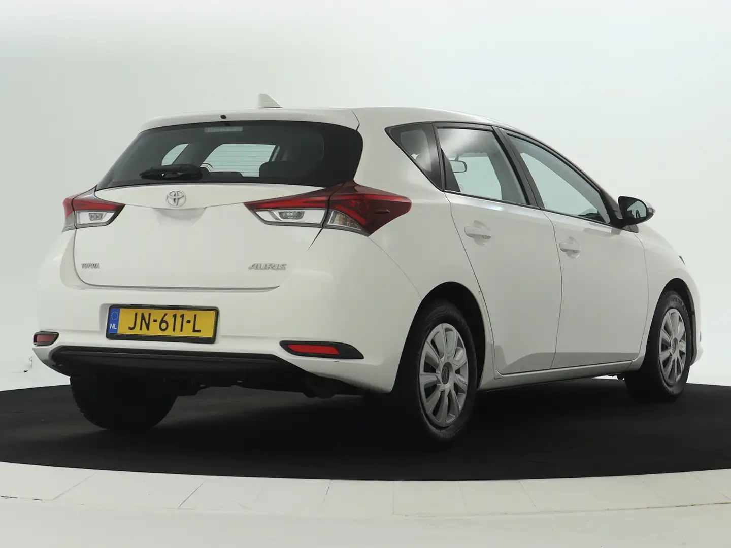 Toyota Auris 1.3 Now Wit - 2