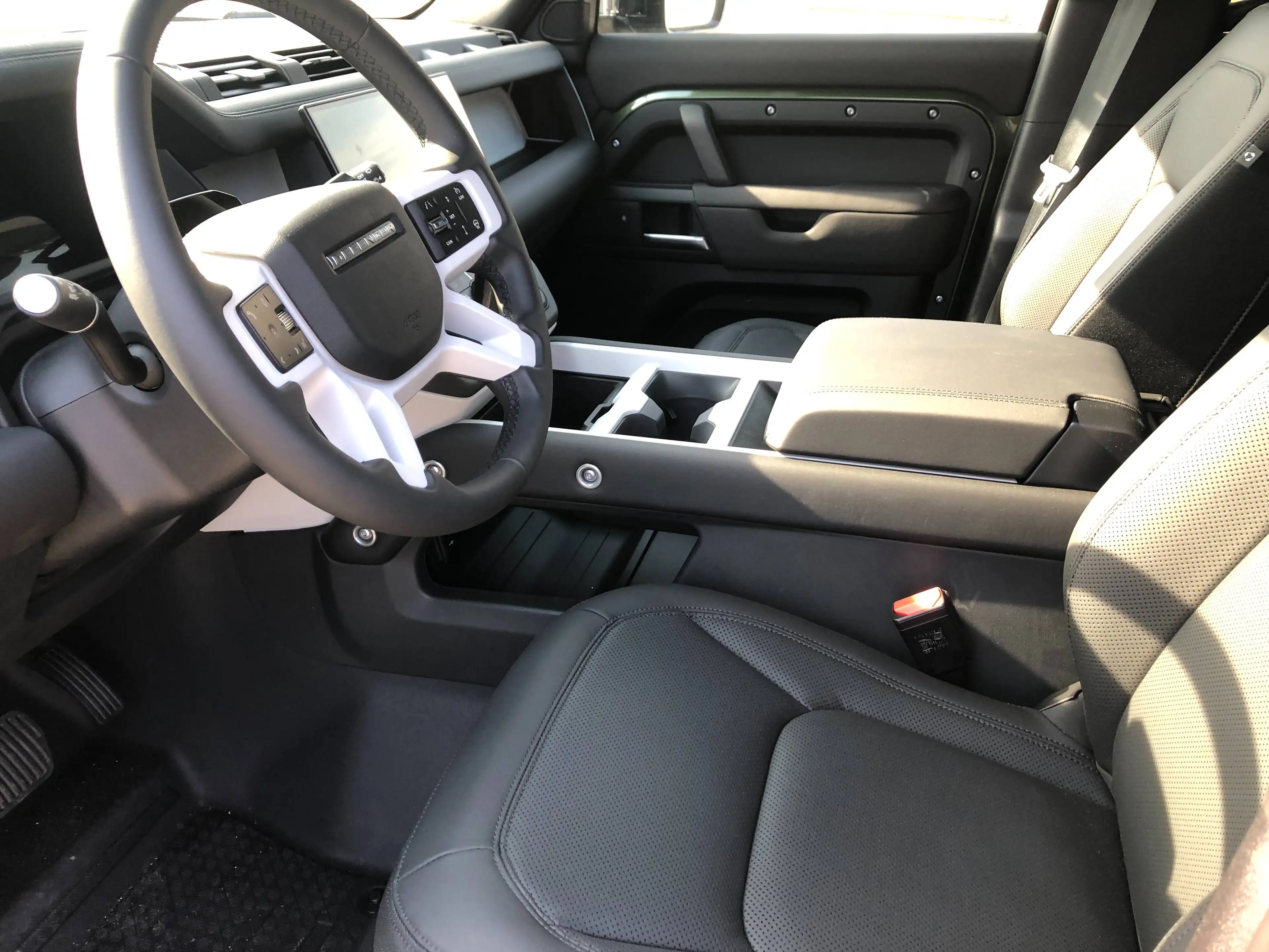 Land Rover Defender Defender D200S — photo 12