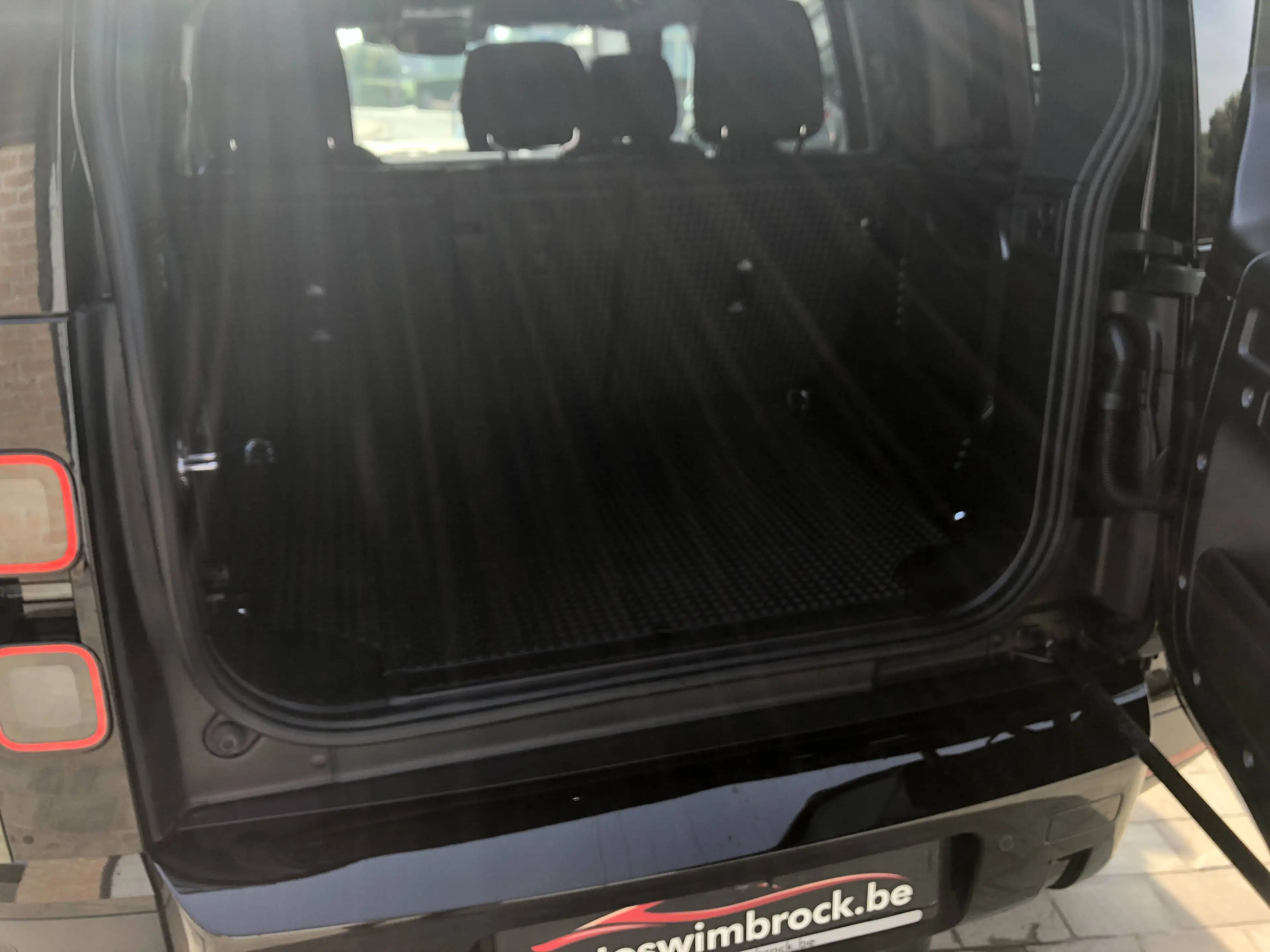 Land Rover Defender Defender D200S — photo 14