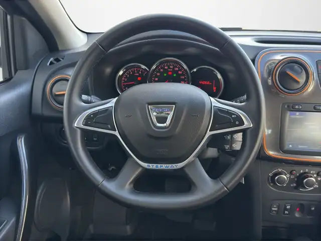 Dacia Sandero view 10