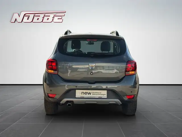 Dacia Sandero view 4