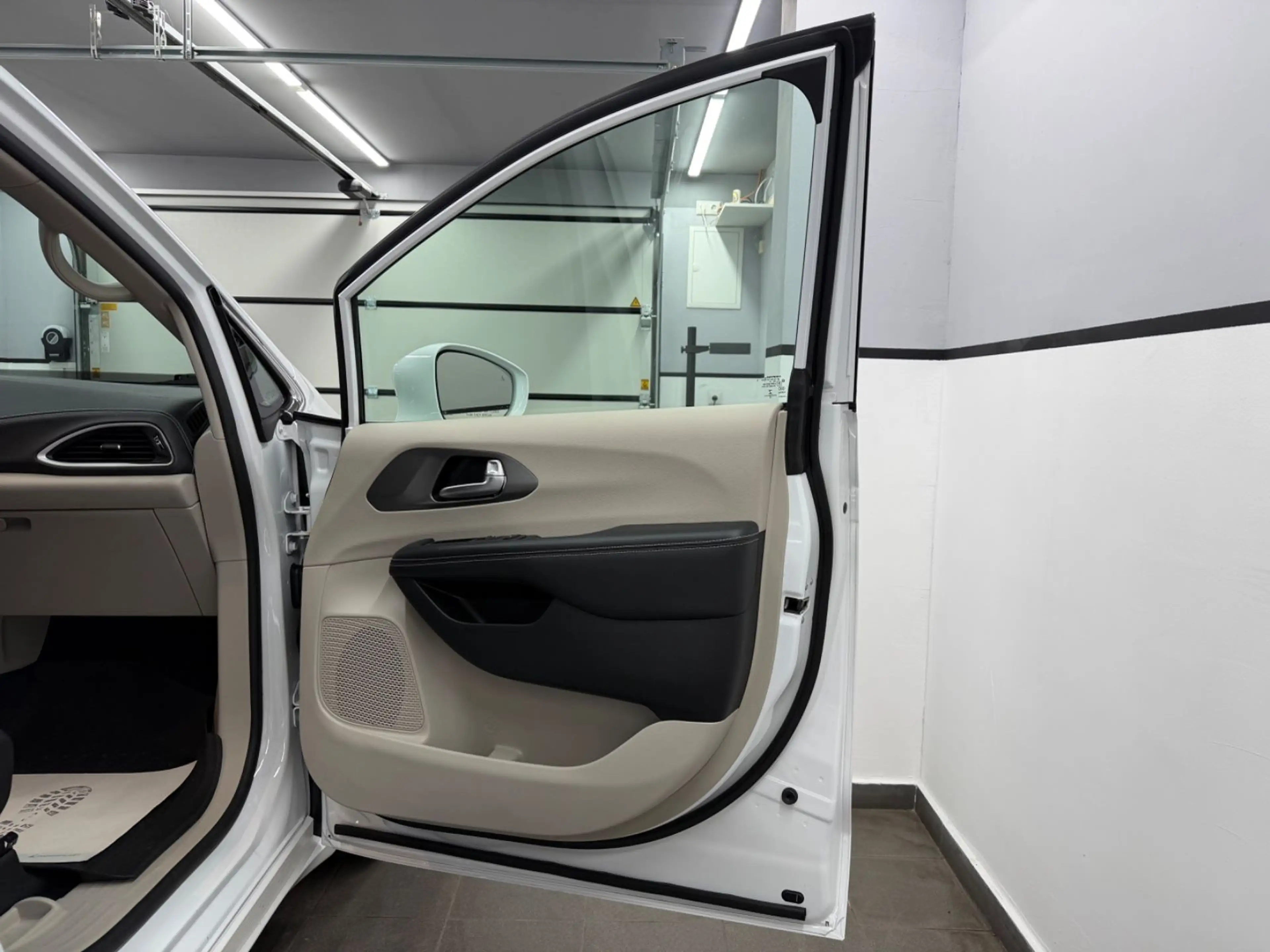Chrysler Pacifica 3.6 Hybrid Touring L*3el.Türe*ACC*6Sitz — photo 15