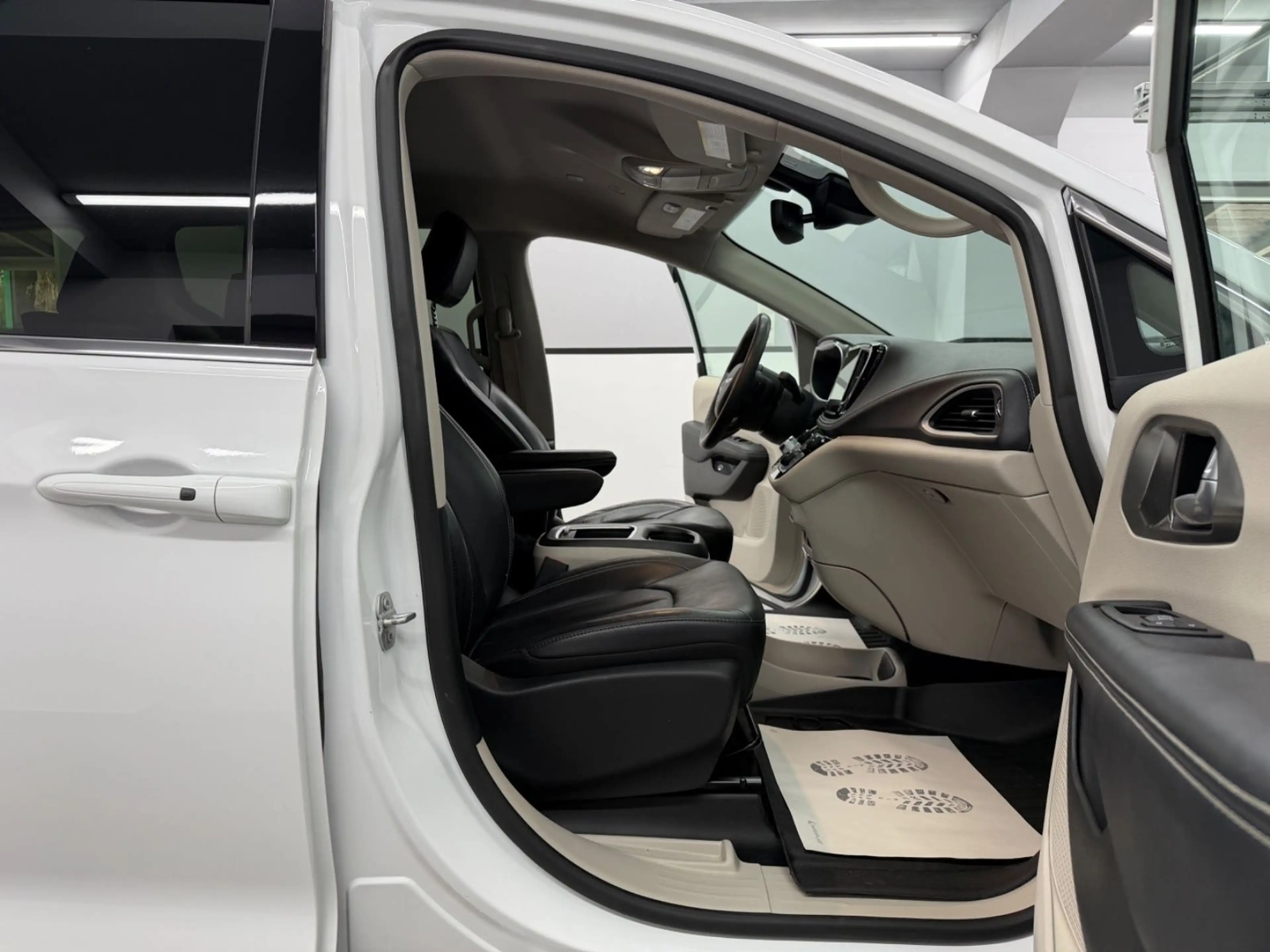 Chrysler Pacifica 3.6 Hybrid Touring L*3el.Türe*ACC*6Sitz — photo 11