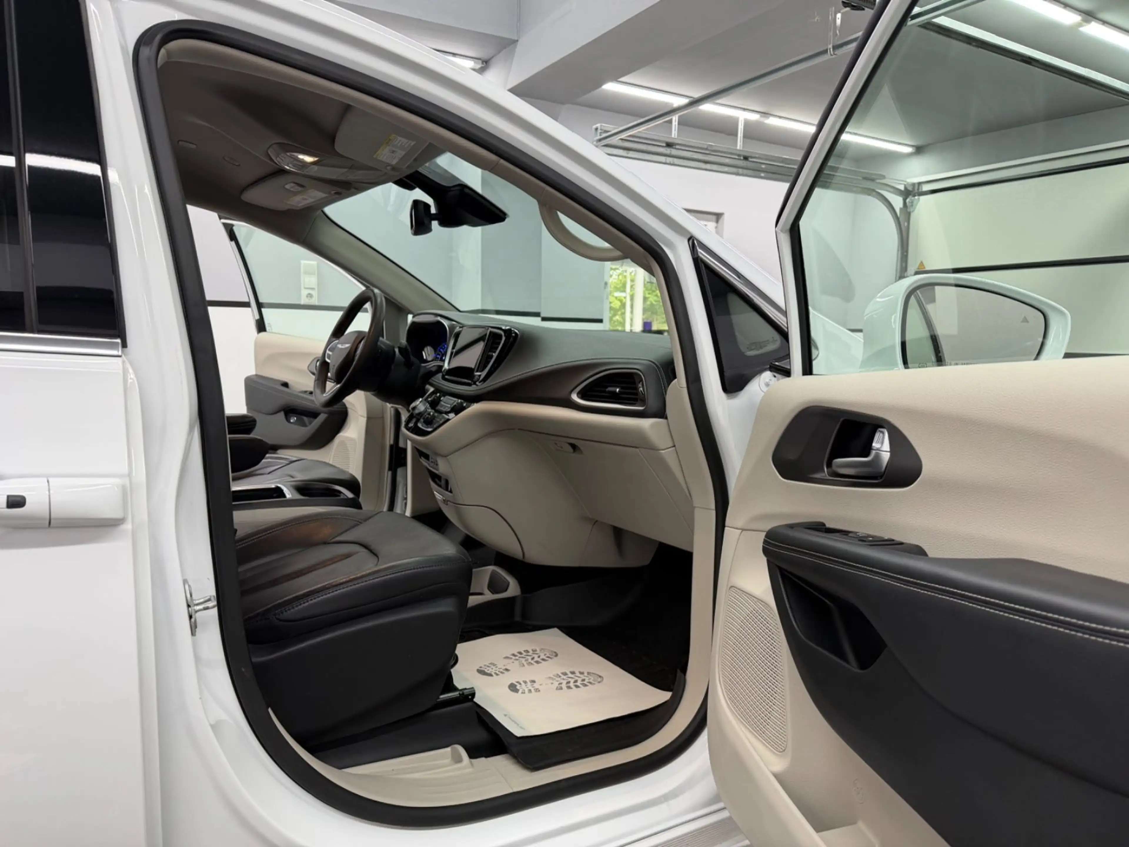 Chrysler Pacifica 3.6 Hybrid Touring L*3el.Türe*ACC*6Sitz — photo 13
