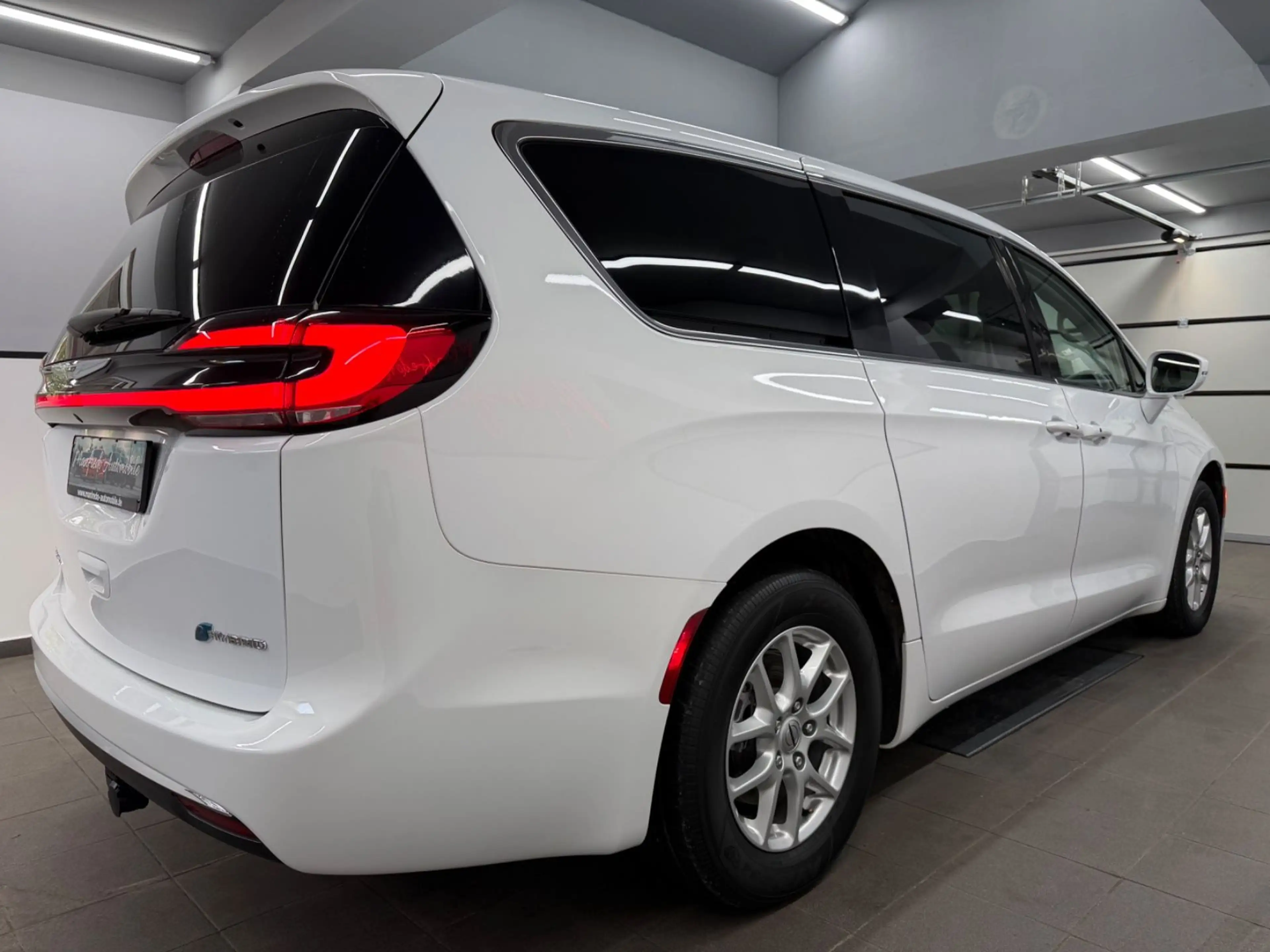Chrysler Pacifica 3.6 Hybrid Touring L*3el.Türe*ACC*6Sitz — photo 5