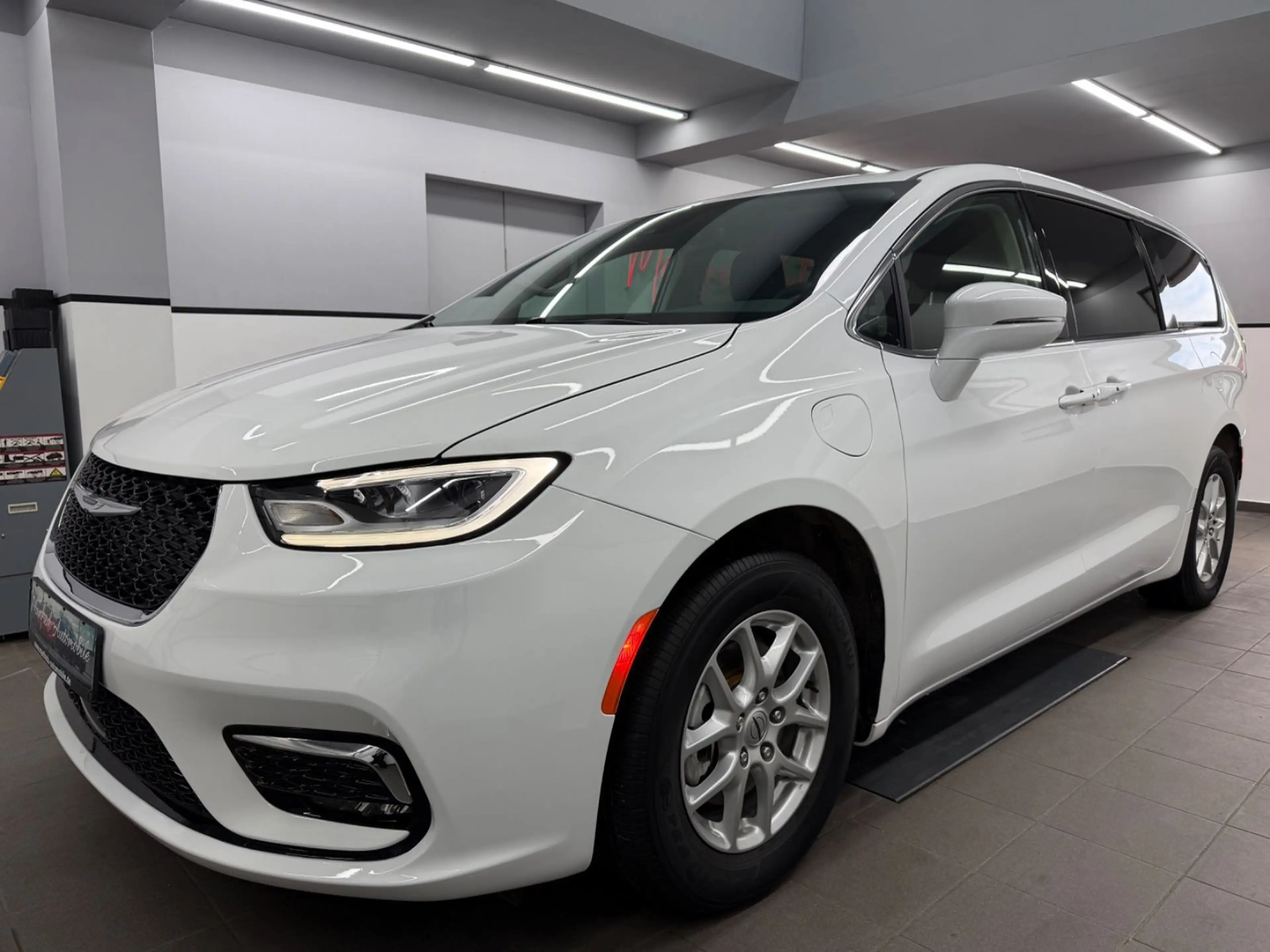 Chrysler Pacifica 3.6 Hybrid Touring L*3el.Türe*ACC*6Sitz