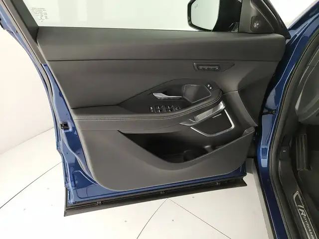 Jaguar E-Pace view 15