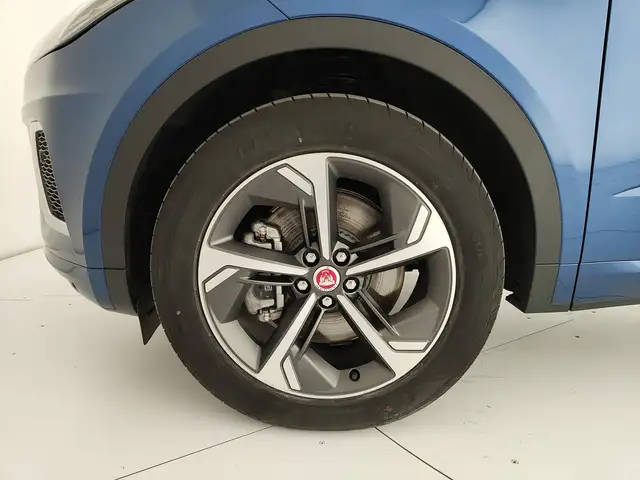 Jaguar E-Pace view 14