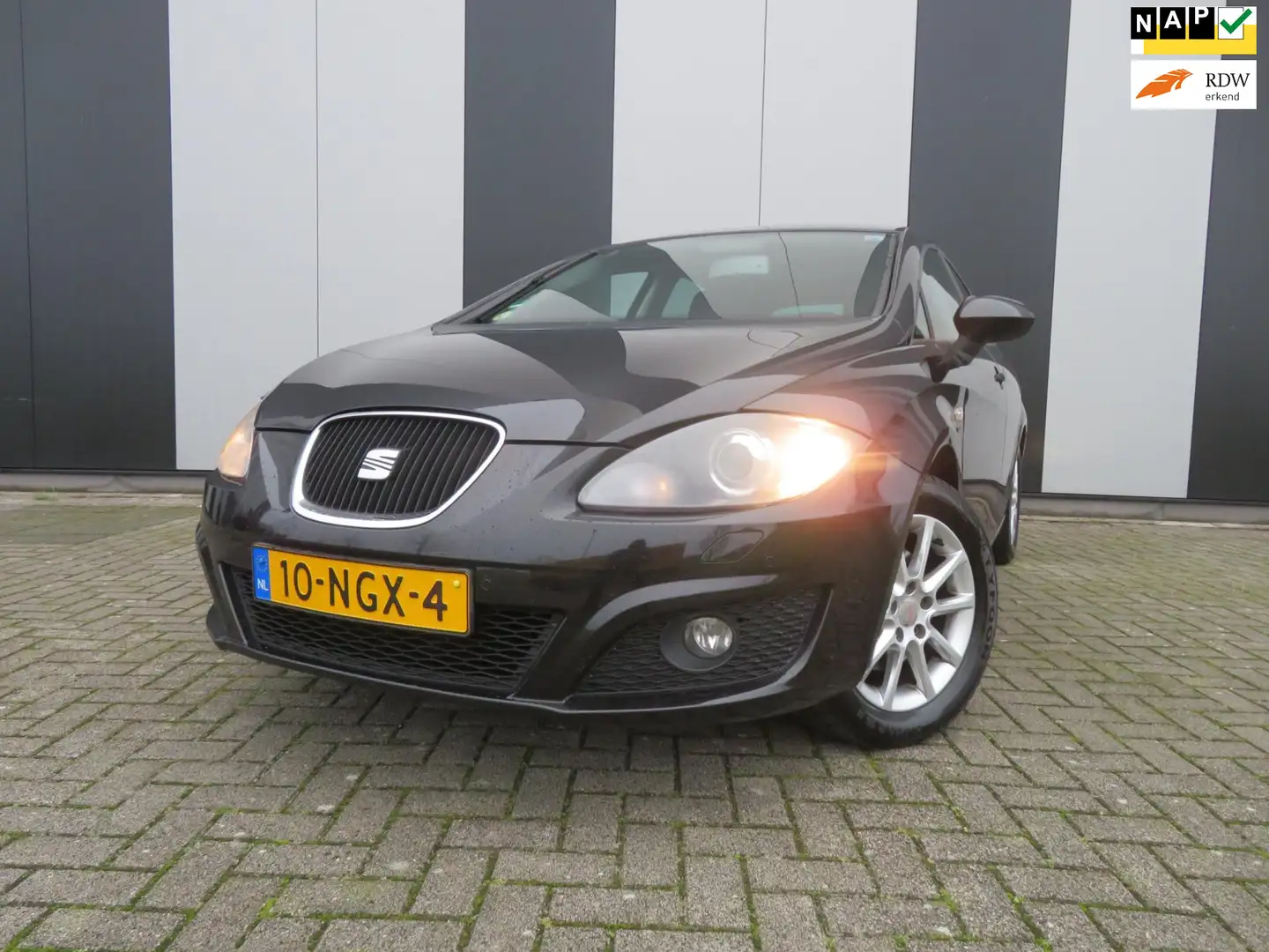 SEAT Leon 1.4 TSI Businessline High Noir - 1