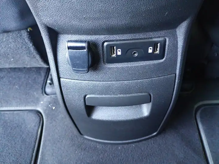 Renault Grand Scénic 1.2 TCe Intens Energy 2017, foto 35