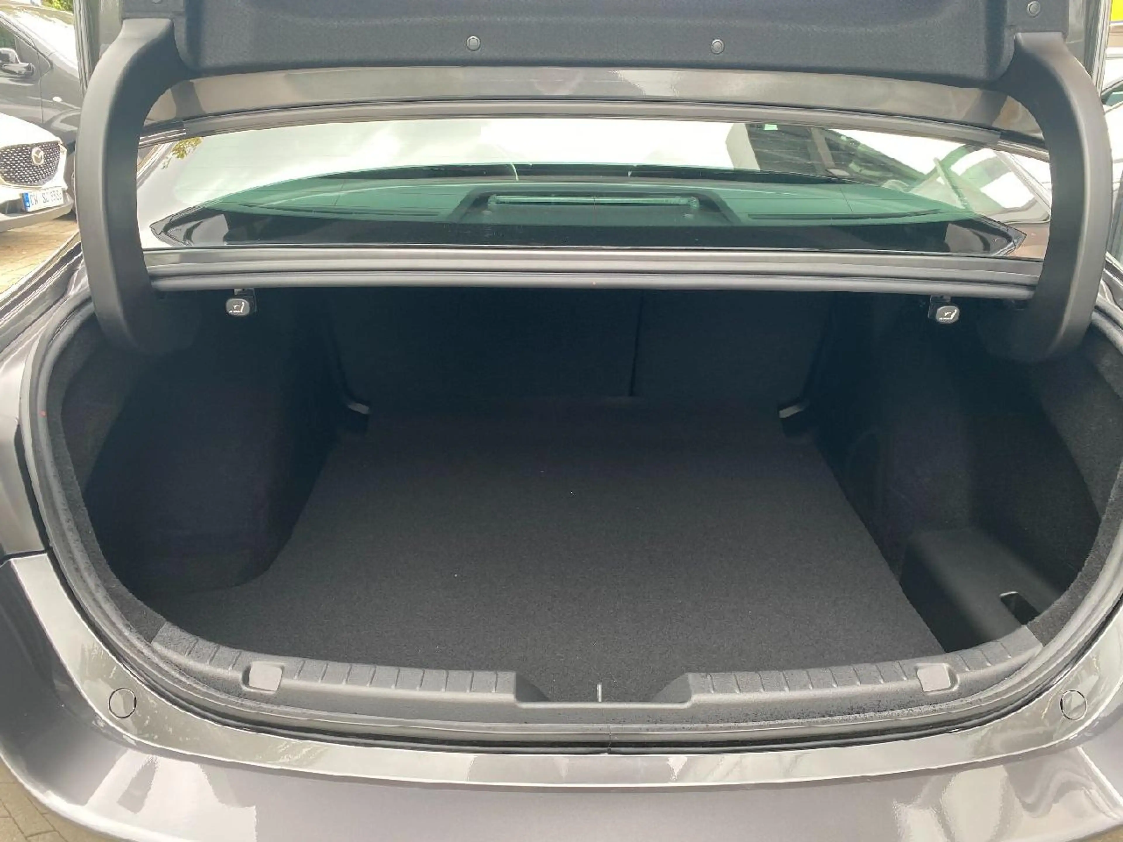 Mazda 3 4SN 2.5L e-SKYACTIV G 140ps Centre-Line DESI MJ27 — photo 12