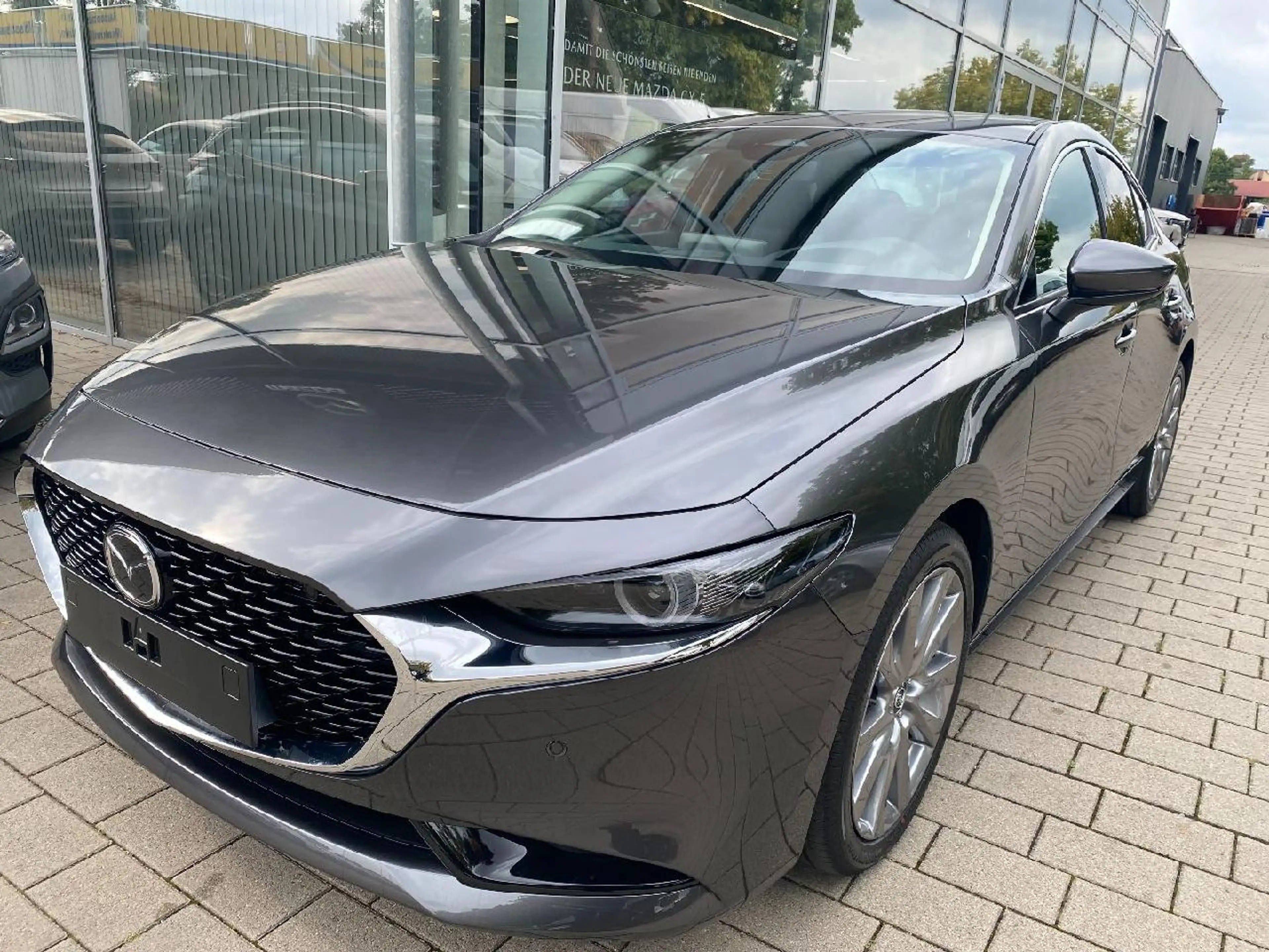 Mazda 3 4SN 2.5L e-SKYACTIV G 140ps Centre-Line DESI MJ27 — photo 3