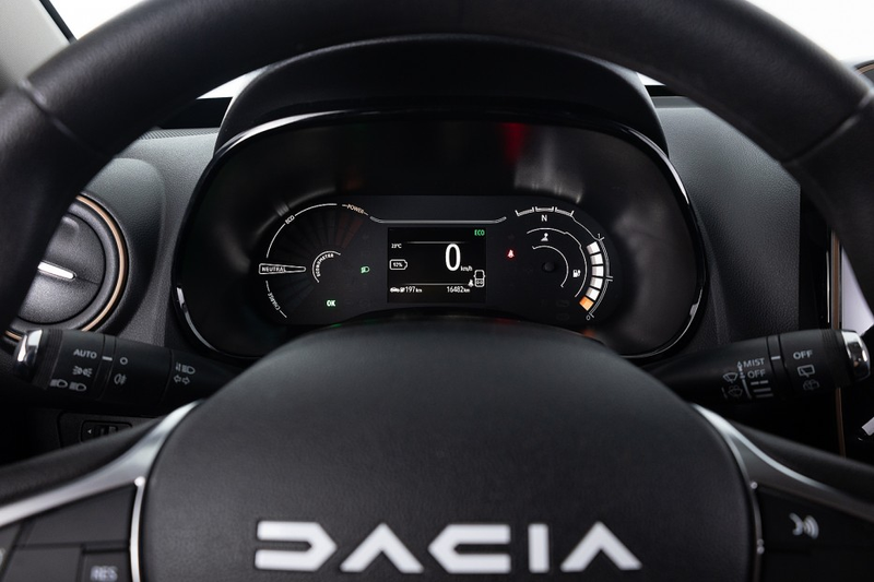 Dacia Spring Extreme 27 kWh *SOH 95%* LEDER | NAVI | AIRCO . — photo 14