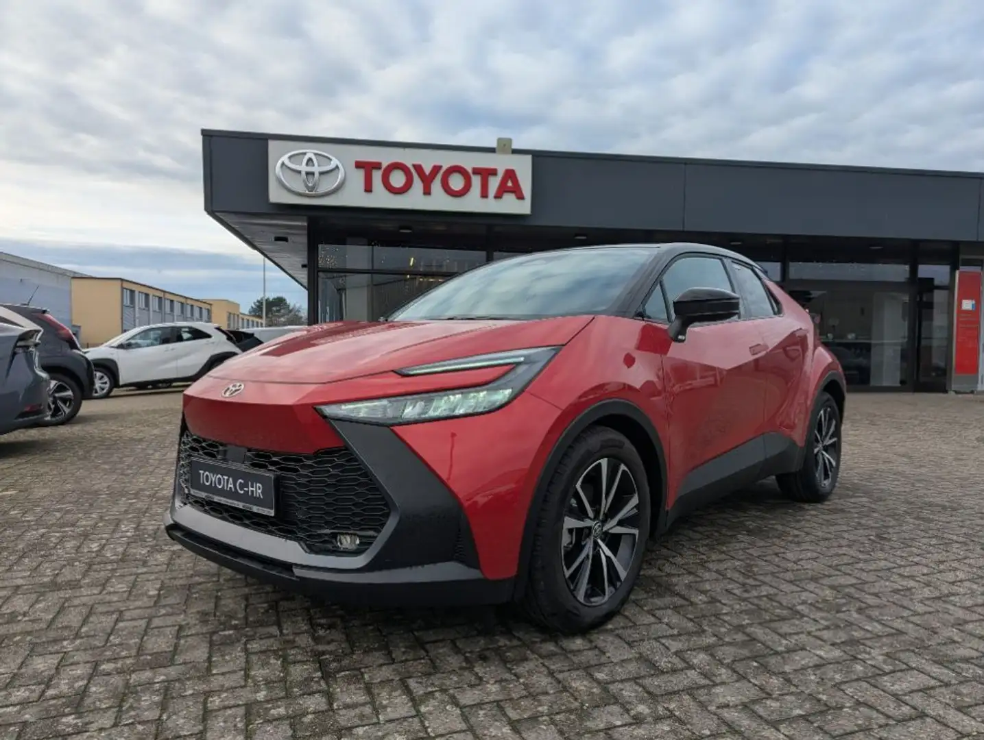 Toyota C-HR 1.8 Hybrid Team Deutschland Červená - 2