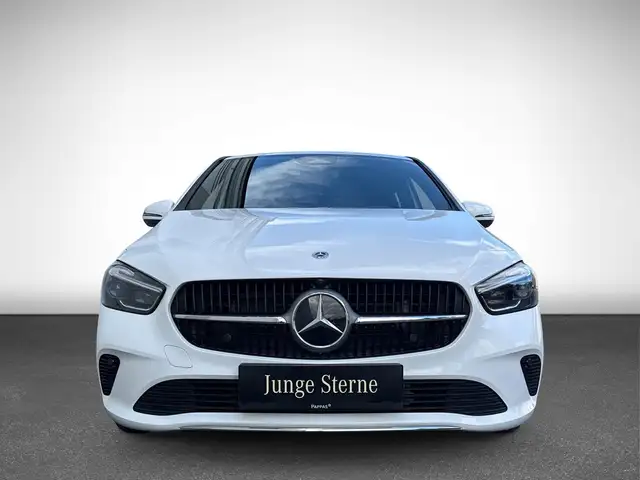 Mercedes-Benz B-Class view 4