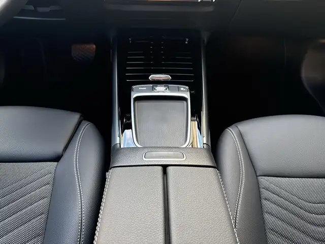 Mercedes-Benz B-Class view 17