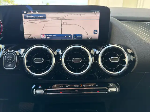 Mercedes-Benz B-Class view 10