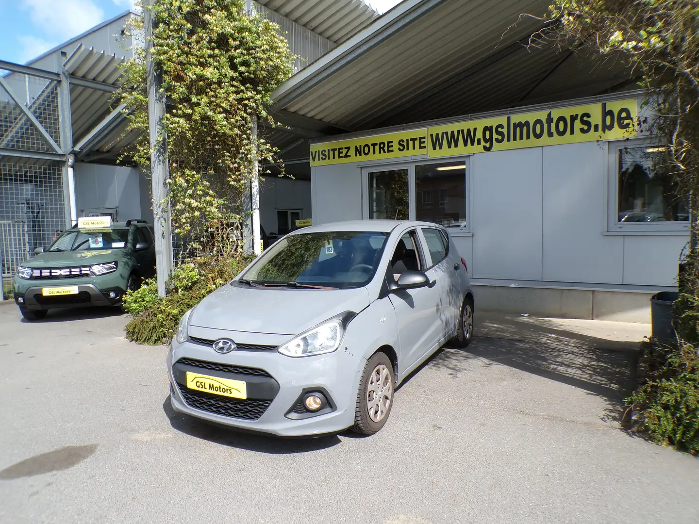Hyundai i10 1.000i 67cv 5portes Gris métal-139654km-2015 Gris - 1