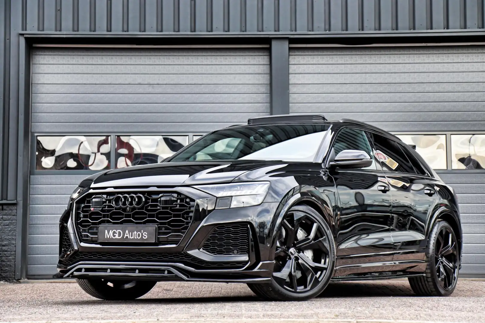 Audi RS Q8 4.0 TFSI RS Q8 quattro Zwart - 1
