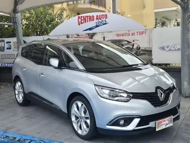 Renault Grand Scenic Blue dCi 120 CV Initiale Paris