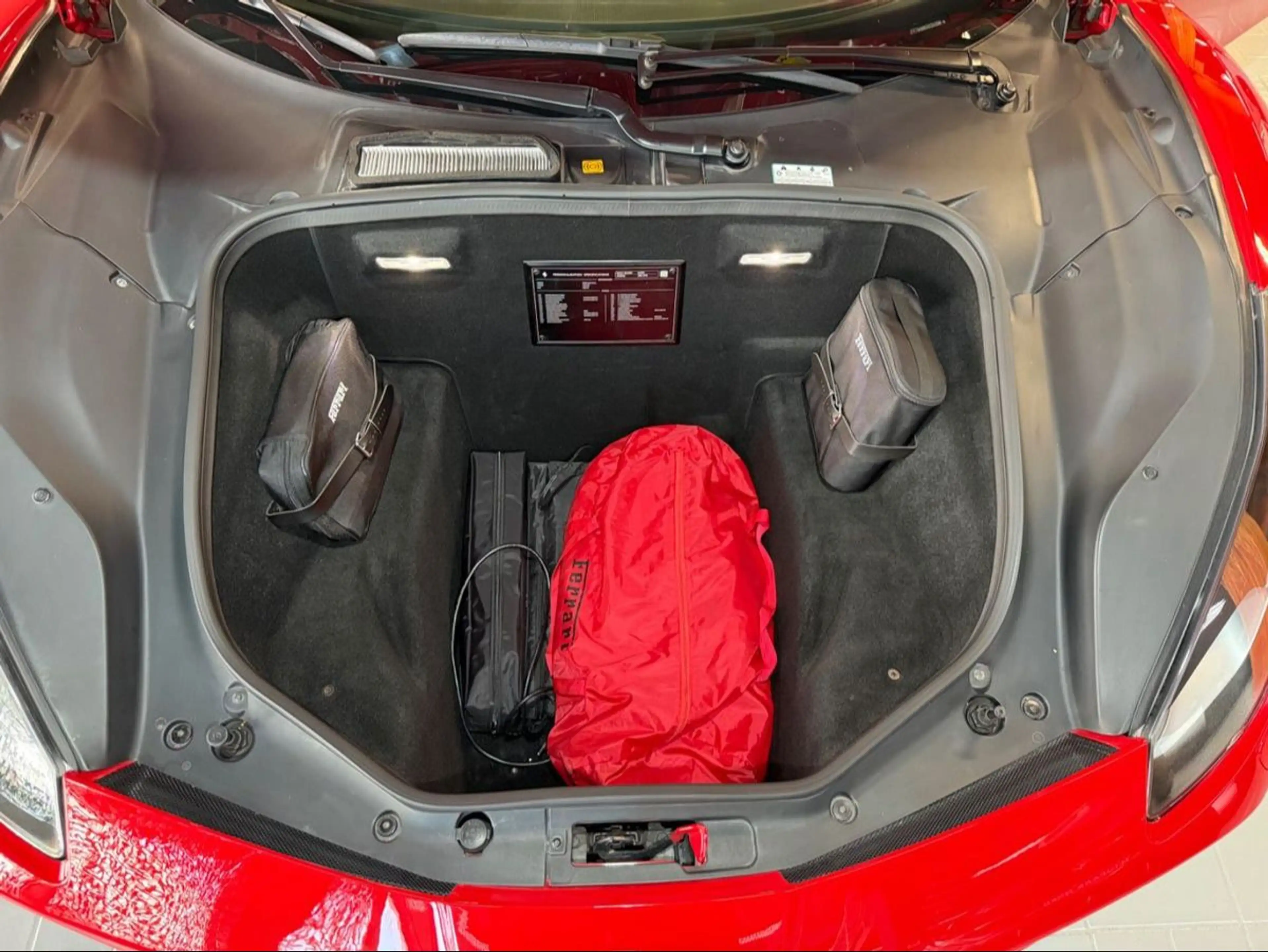 Ferrari 488 Coupe LIFT~CARBON~KAMERA360~RACING SEAT~ — photo 23