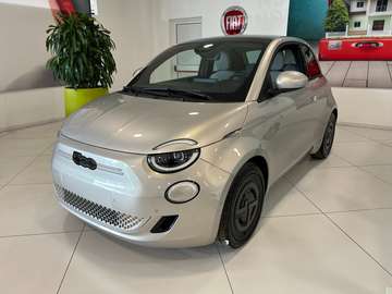 42 kWh Giorgio Armani