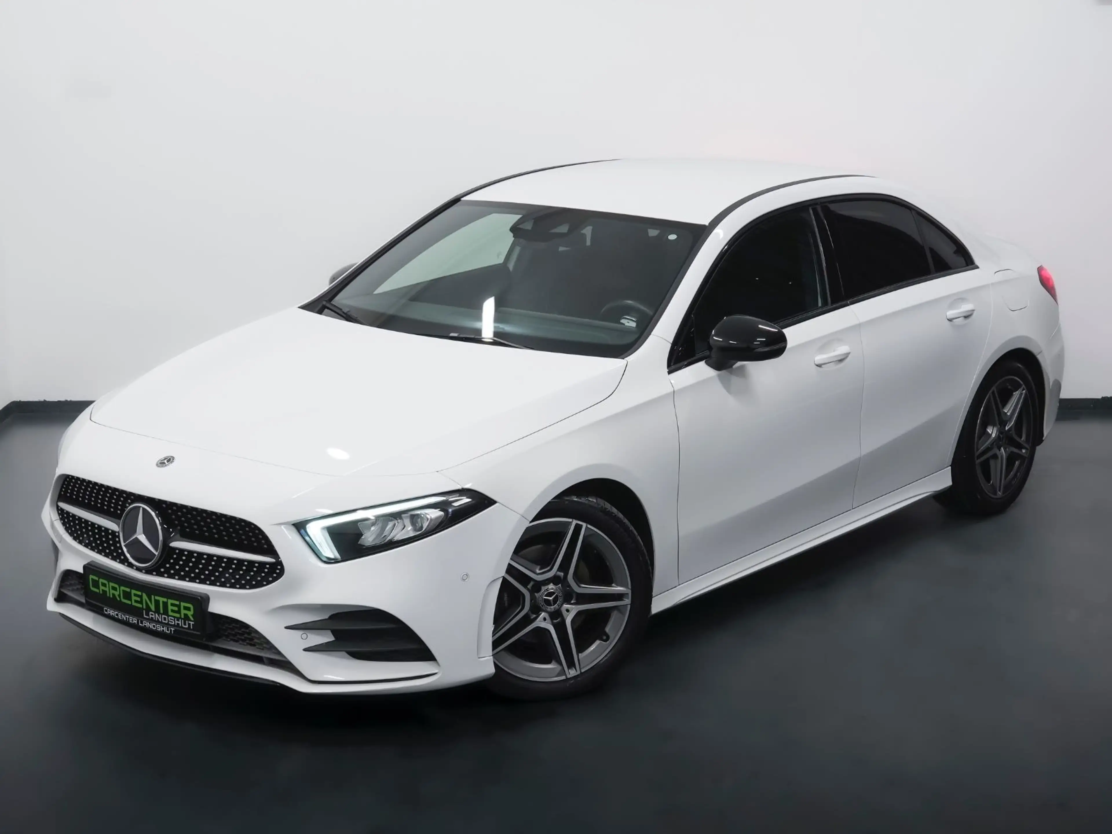 Mercedes-Benz A 200 AMG-LINE AMBIENTE/R-KAM/SPUR-H/WIDE-SCREEN — photo 2