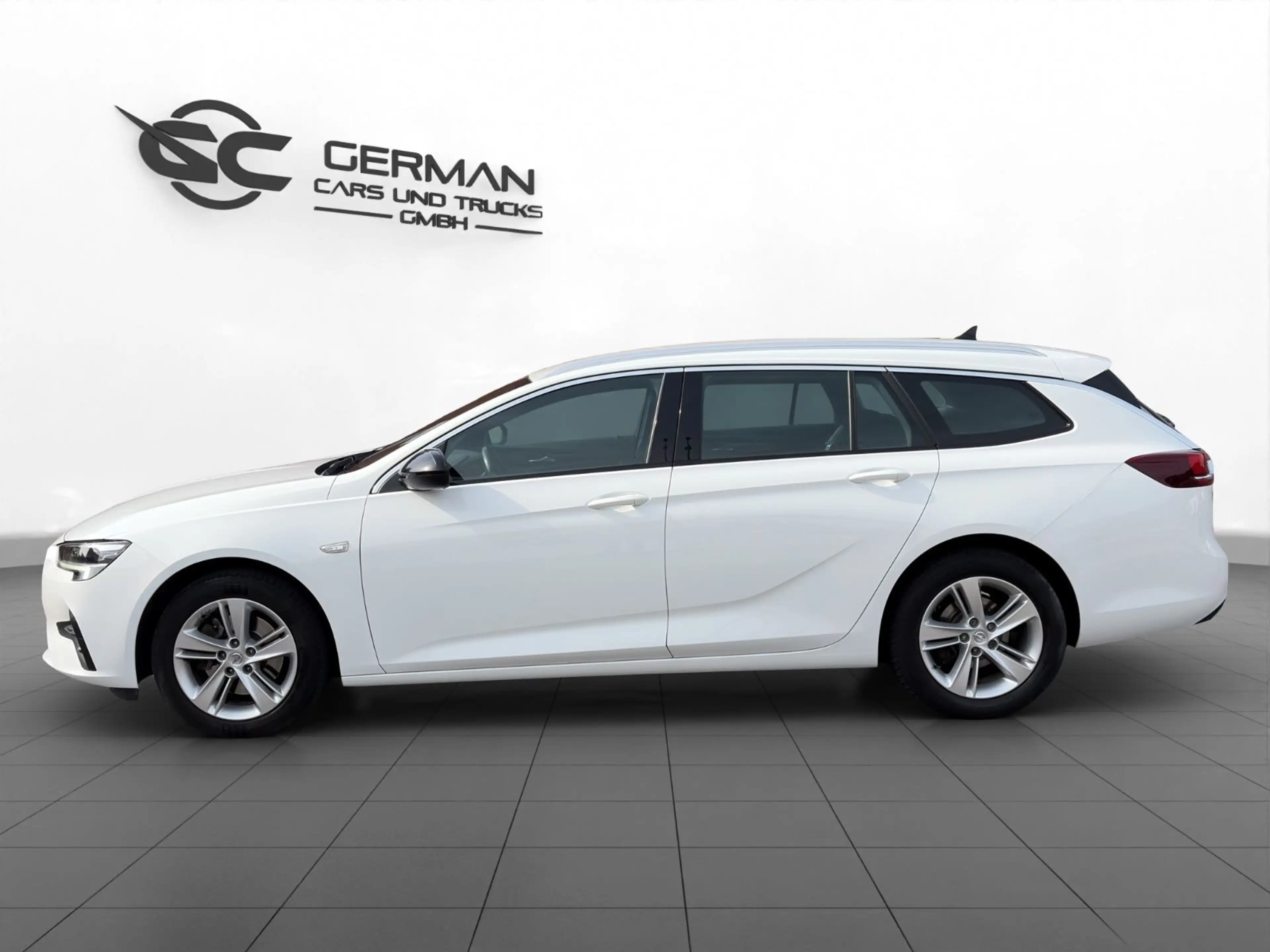 Opel Insignia B Sports Tourer Elegance — photo 4