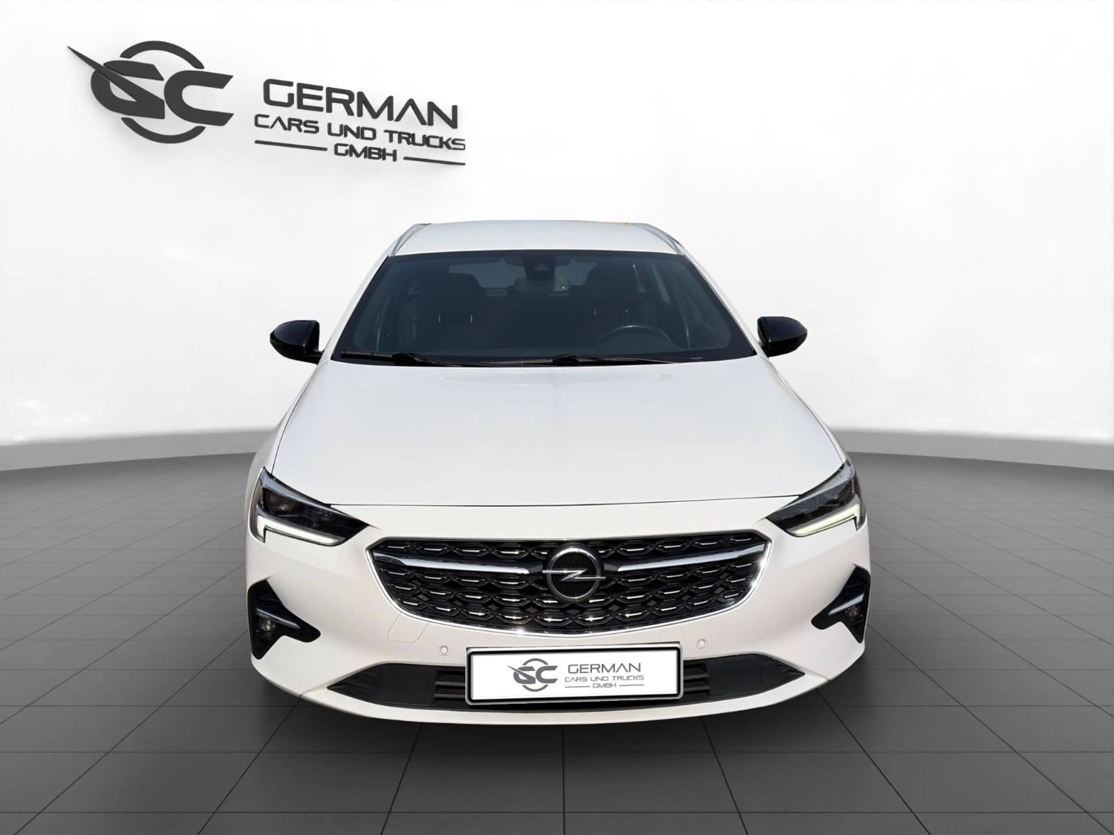 Opel Insignia B Sports Tourer Elegance — photo 3
