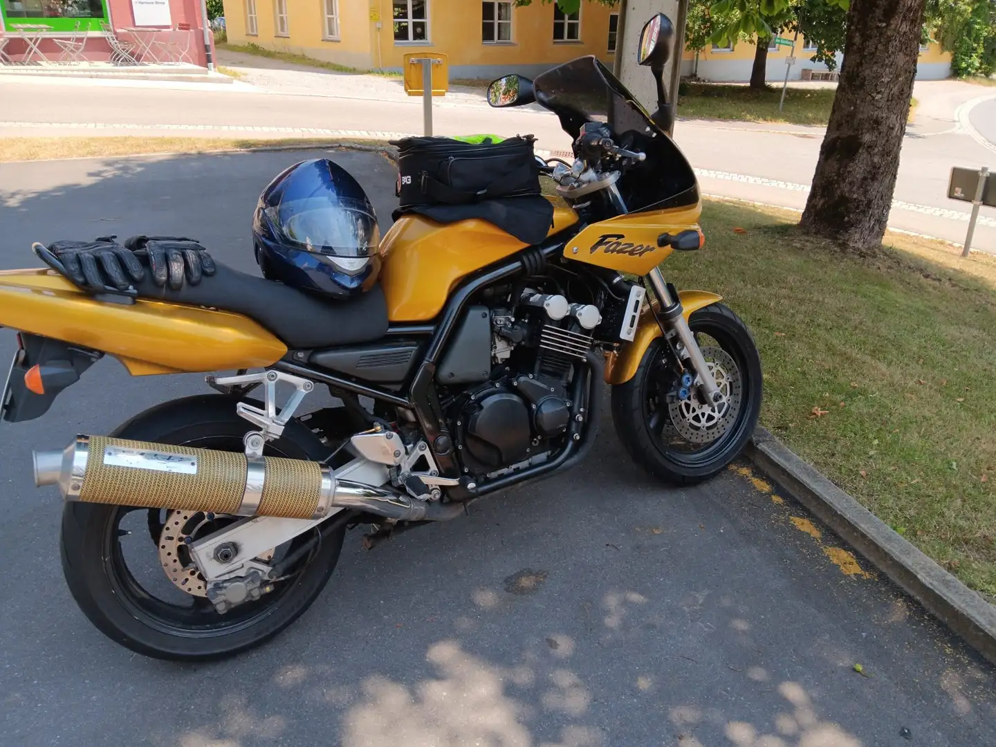 Yamaha FZS 600 Złoty - 2