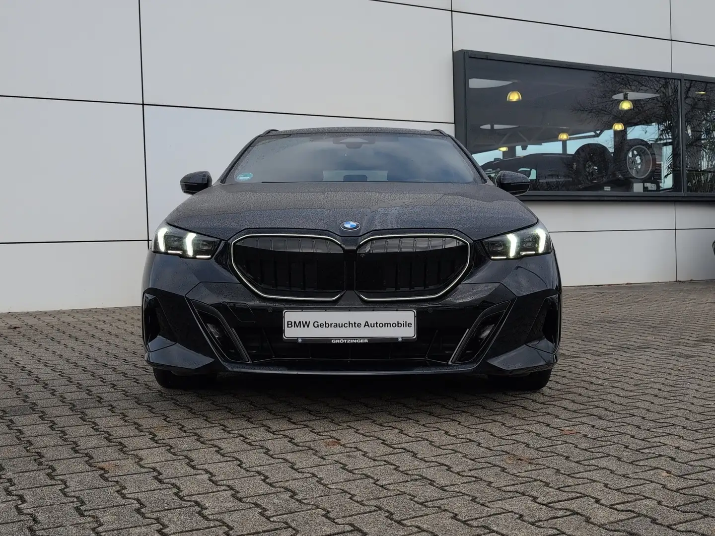 BMW 520 d Touring M Sportpaket LED+H&K+AHK+LenkHZ Noir - 2