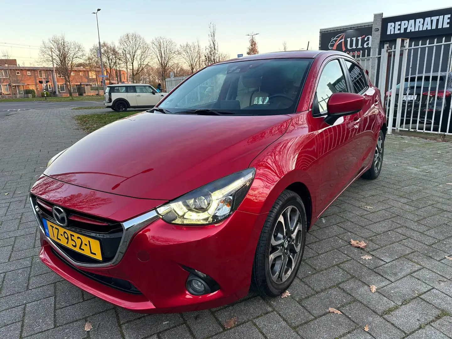 Mazda 2 1.5 Skyactiv-G GT-M Rood - 1