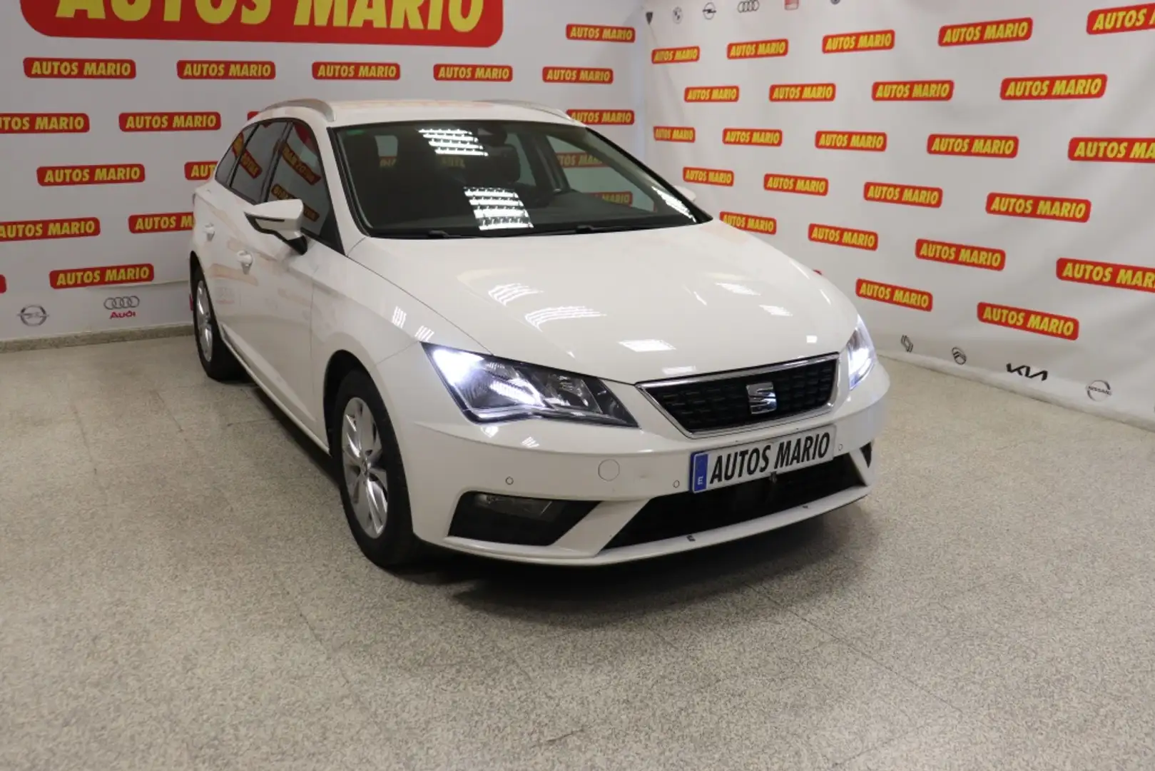 SEAT Leon ST 1.6TDI CR S&S Style 115 Wit - 2