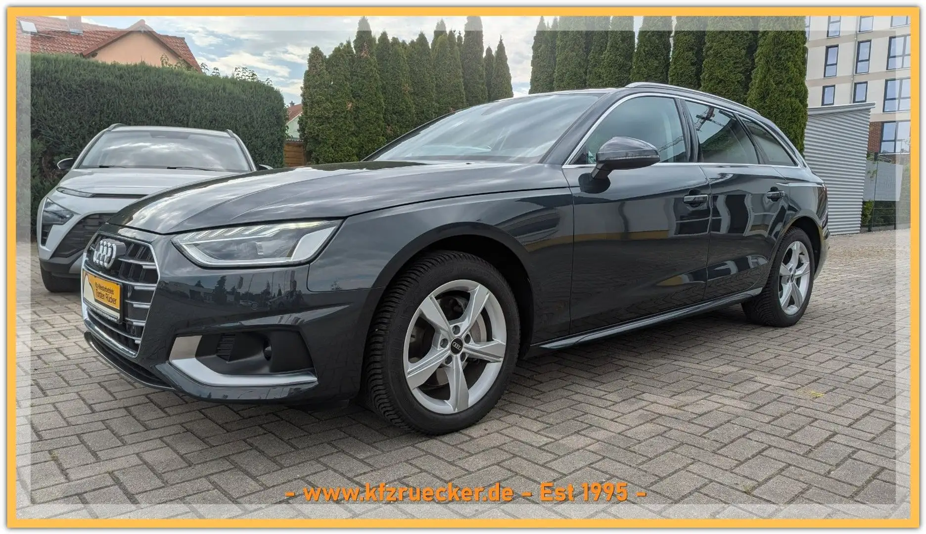 Audi A4 Avant 40 TFSI advanced 7G-AUT 3Z-AAC ACC NAVI Grau - 1
