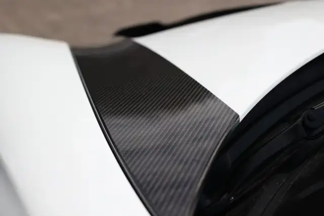 Porsche 911 view 15