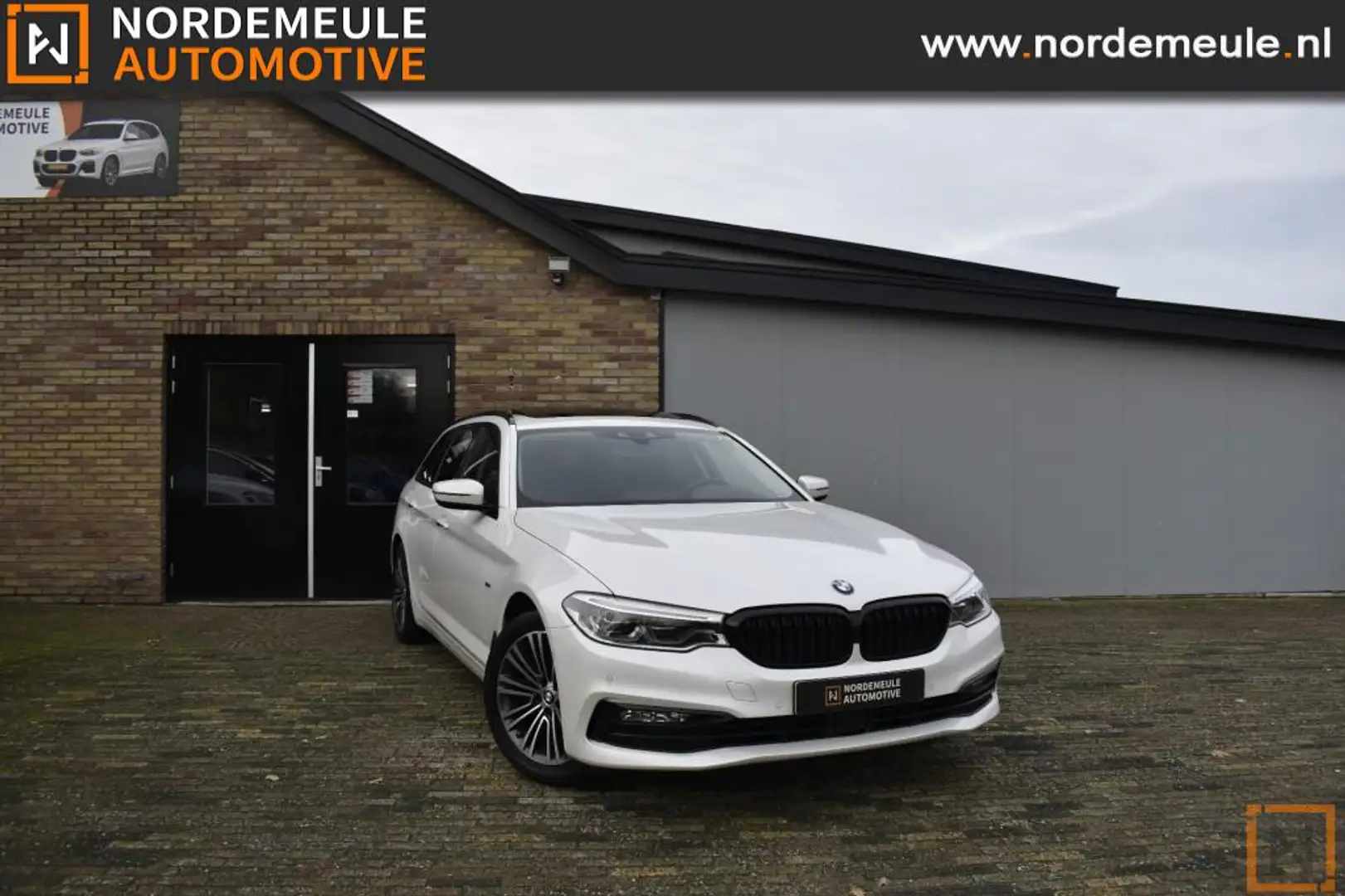 BMW 520 520D HIGH EXECUTIVE, Xenon, Leder, Panorama, HUD Wit - 1