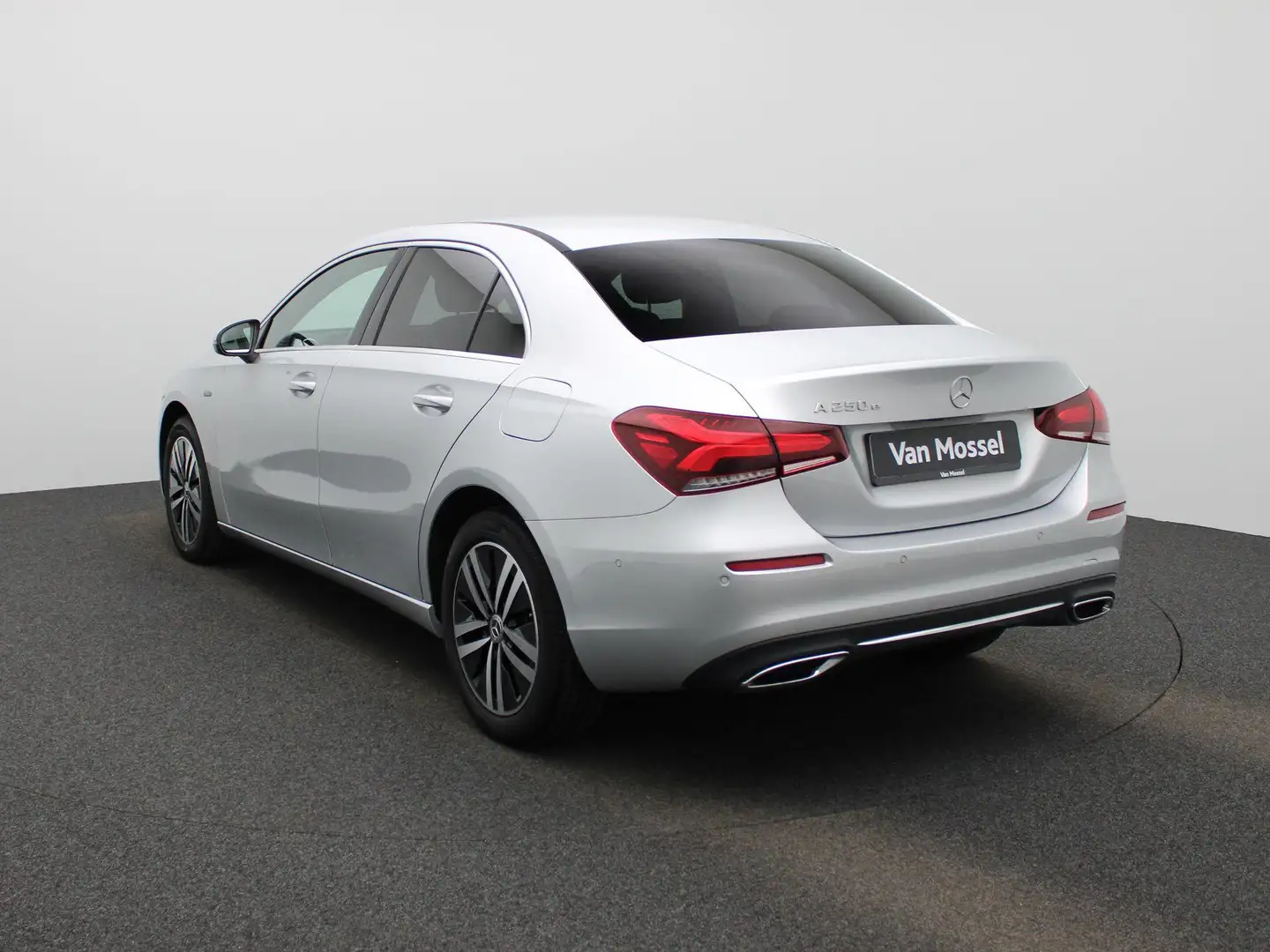 Mercedes-Benz A 250 Limousine A 250e Business Solution Sfeerverlichtin Gris - 2