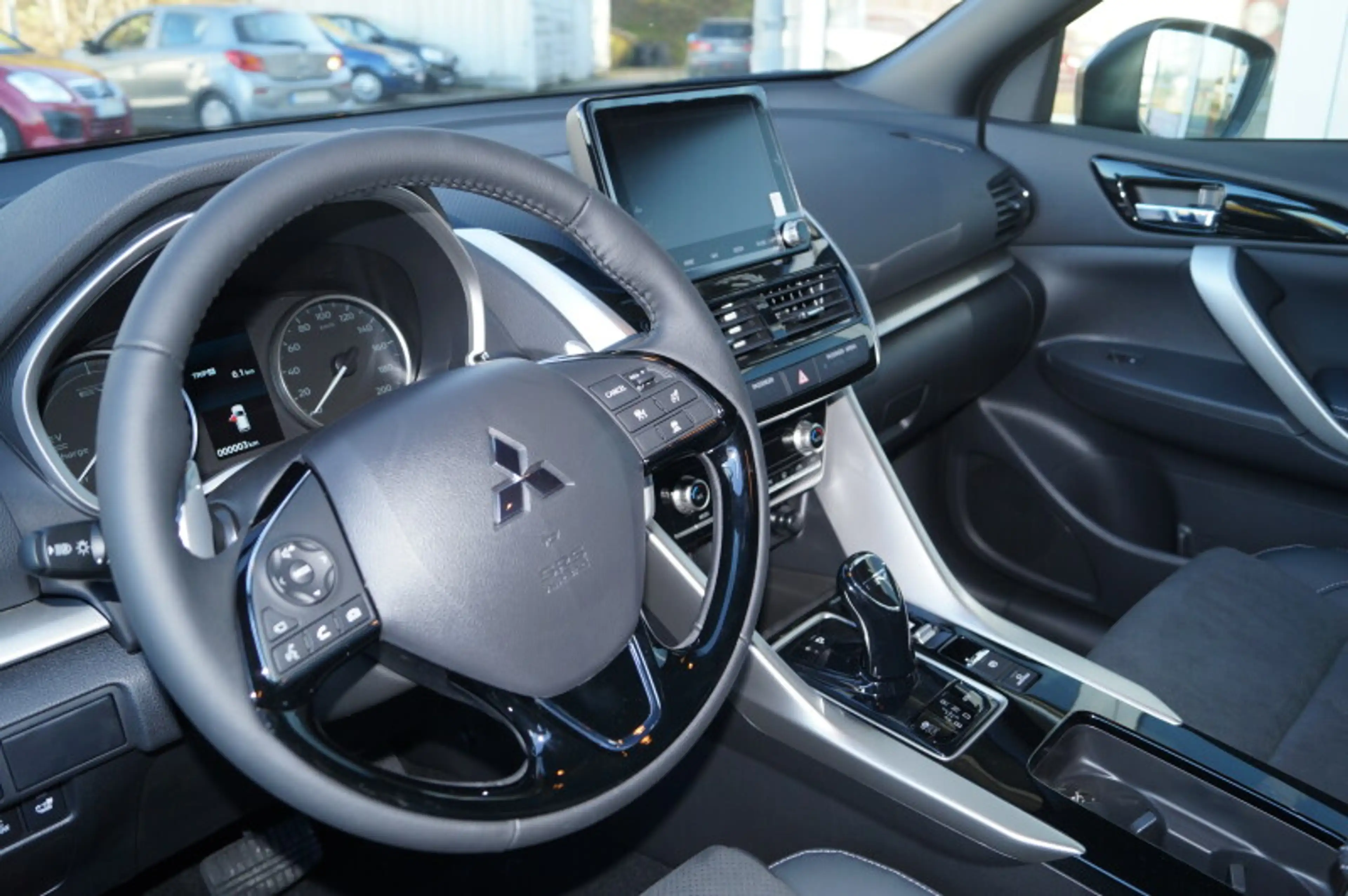 Mitsubishi Eclipse Cross Plug-in Hybrid Select Allrad — photo 4