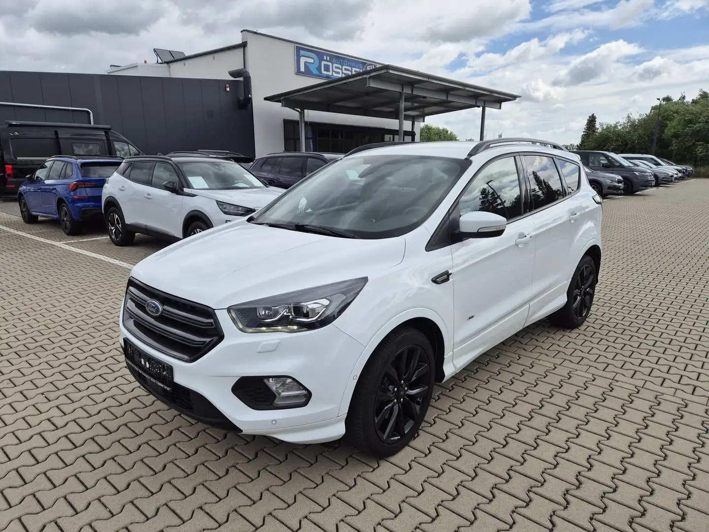 Ford Kuga 2.0 TDCI ST-Line 4x4 Automatik AHK Alu 19" Wit - 1