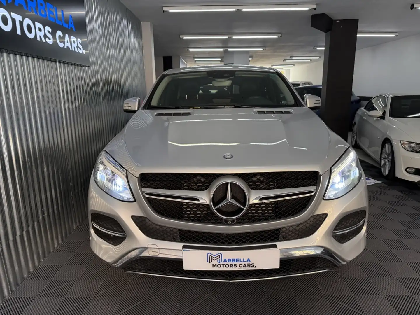 Mercedes-Benz GLE 350 Coupé 350d 4Matic Aut. Gris - 2