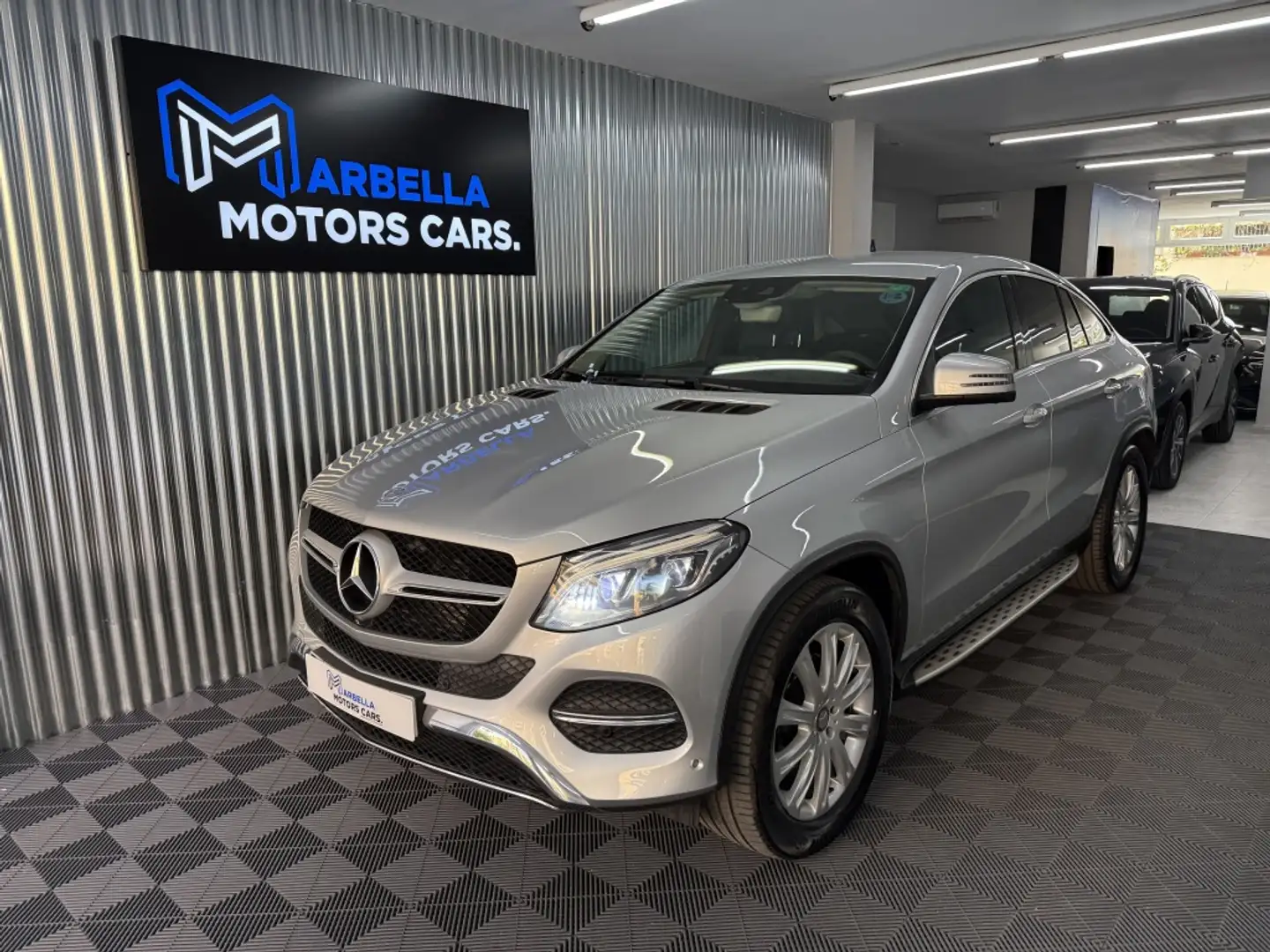 Mercedes-Benz GLE 350 Coupé 350d 4Matic Aut. Gris - 1
