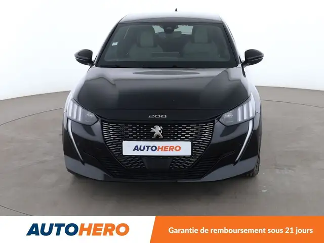 Peugeot 208 view 9