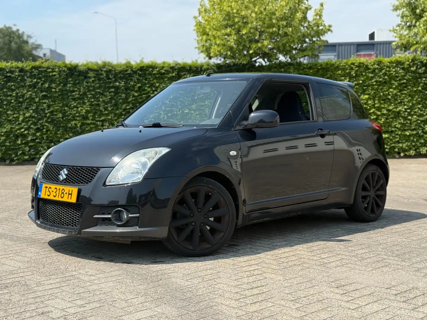 Suzuki Swift 1.6 Sport (INRUILKOOPJE) Negro - 1