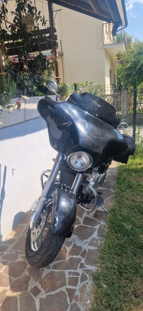 Suzuki VL 800 C Negro - 1