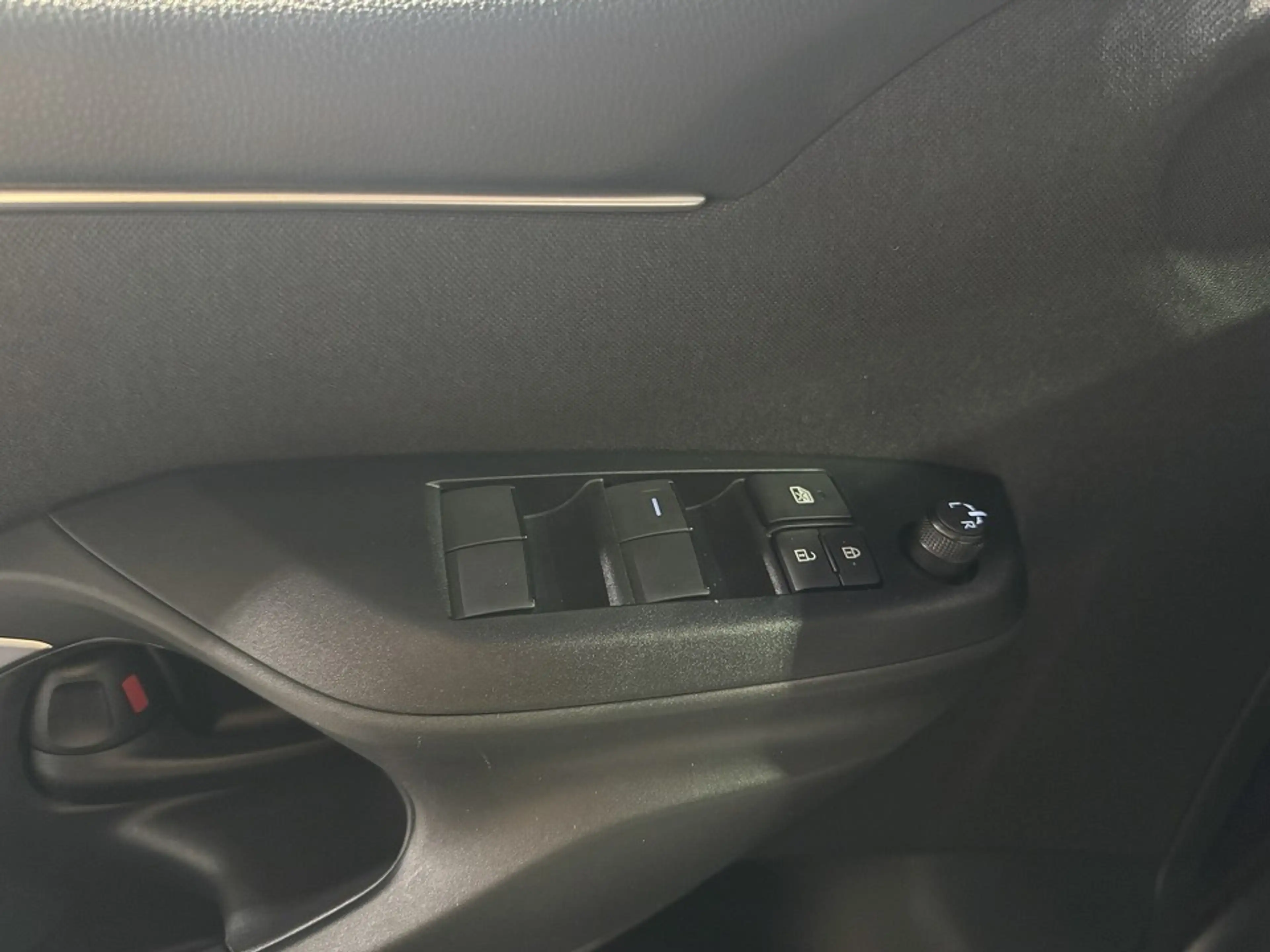 Mazda 2 Hybrid 5HB 1.5L Hybrid VVT-i 116 CVT FWD Centre-Li — photo 9