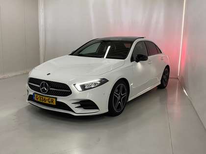 Mercedes-Benz A 180 Business Solution AMG Camera 19inch Panoramadak LE
