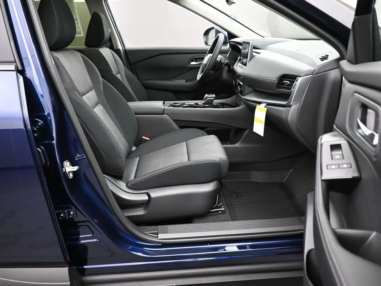 Nissan Rogue photo Nissan Rogue