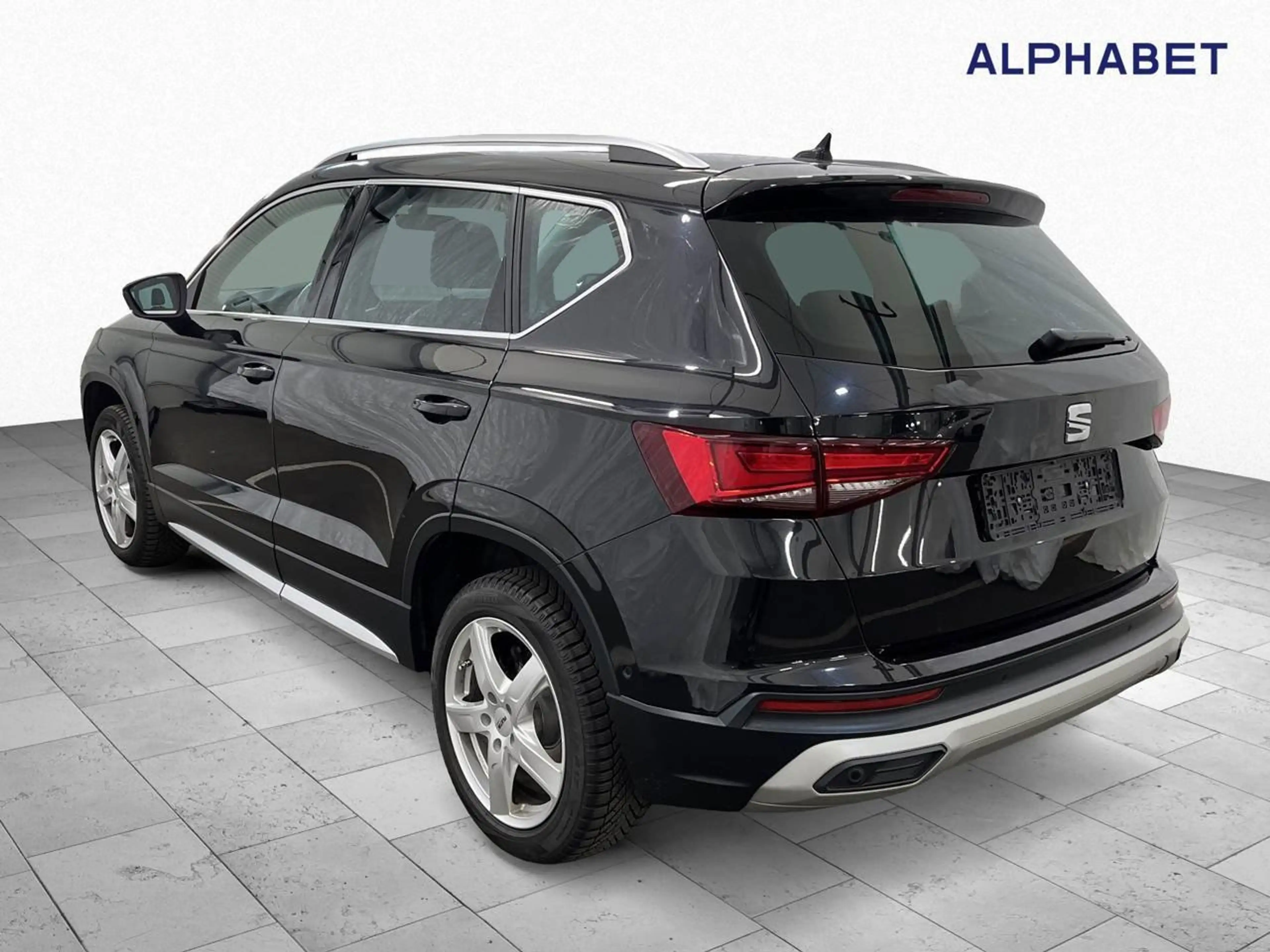 SEAT Ateca 2.0 TDI Xperience S-Dach Key LED Navi RKam — photo 8
